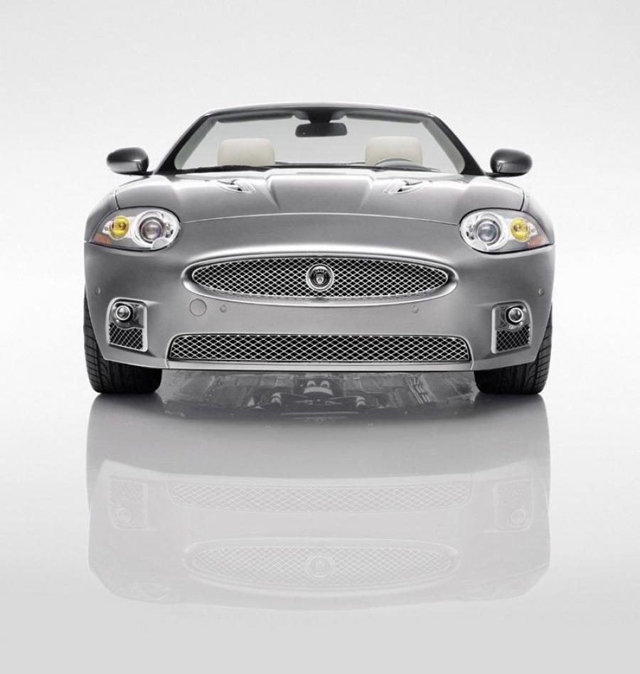  Jaguar XKR Portfolio 2009 года  (фото 2 из 14)